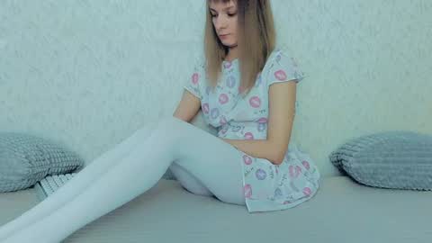 Snapshot of your_caramelka chatting on January 2025 06:34:02 AM Lily online show from January 2025 06:34:02 AM