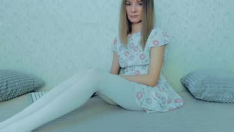 Snapshot of your_caramelka chatting on February 2025 04:47:01 AM Lily online show from February 2025 04:47:01 AM