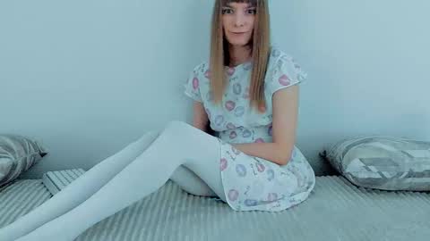 Lily online show from December 2025 03:34:02 AM