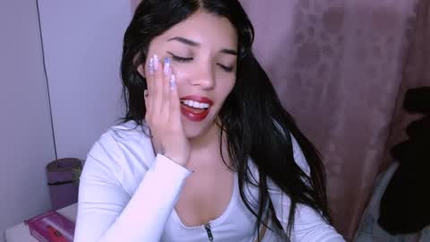 Snapshot of your_girl_of_dreams chatting on January 2025 11:50:01 PM Natt online show from January 2025 11:50:01 PM