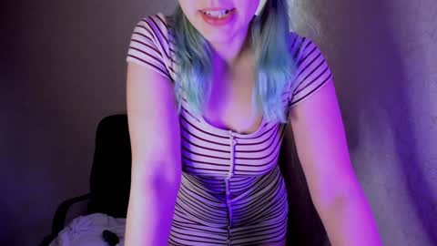 Cora online show from December 2024 04:17:01 PM