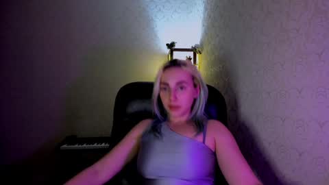 Cora online show from December 2024 06:56:02 PM