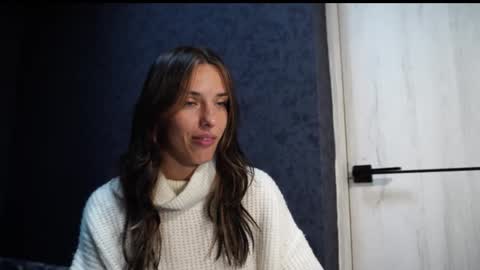 Meri  online show from November 2025 09:05:02 PM