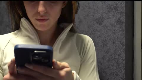 Meri  online show from December 2025 10:03:01 PM