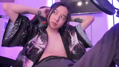 Snapshot of your_little_twink chatting on November 2025 12:54:01 AM Han online show from November 2025 12:54:01 AM