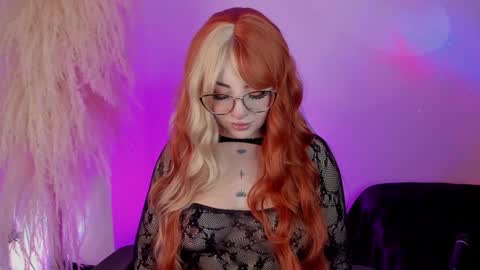 Snapshot of your_littlepervert_ chatting on January 2025 08:08:02 AM Cami independent model online show from January 2025 08:08:02 AM