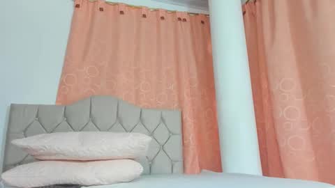 Snapshot of your_melany chatting on September 2025 12:37:01 PM your_melany online show from September 2025 12:37:01 PM