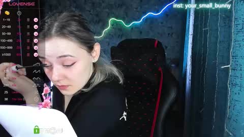 Molly online show from September 2025 02:22:02 AM