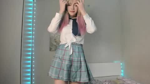 Snapshot of your_tender_doll chatting on April 2026 02:41:01 PM Alice online show from April 2026 02:41:01 PM