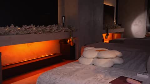 Alexis online show from December 2025 10:29:01 PM