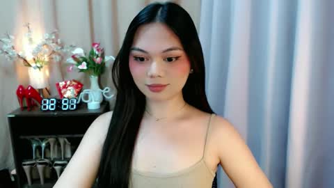 Hi its me Yna online show from October 2025 04:51:02 PM
