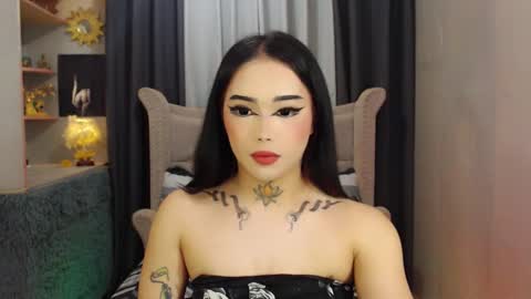 kim online show from February 2025 06:45:01 PM