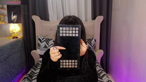 kim online show from February 2025 06:42:02 PM