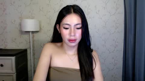 Snapshot of yourdreamgirlgwen chatting on July 2026 06:32:01 PM GWENI online show from July 2026 06:32:01 PM