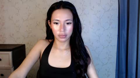 Snapshot of yourdreamgirlgwen chatting on July 2026 06:27:02 PM GWENI online show from July 2026 06:27:02 PM