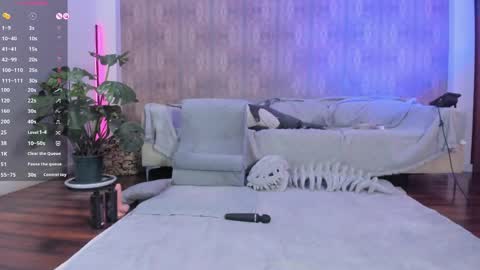 Snapshot of youreyesgazm chatting on May 2026 10:32:02 AM Mary online show from May 2026 10:32:02 AM