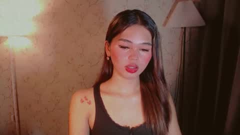 Snapshot of yourfavoratesunshine chatting on October 2025 10:21:01 AM Sunshine online show from October 2025 10:21:01 AM