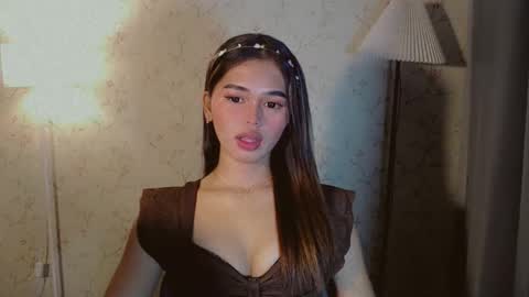 Snapshot of yourfavoratesunshine chatting on October 2025 06:31:01 PM Sunshine online show from October 2025 06:31:01 PM