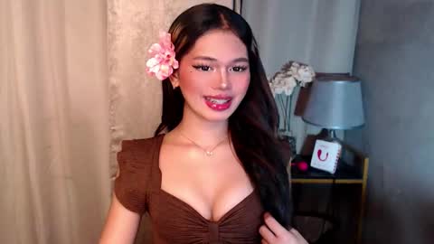 Snapshot of yourfavoratesunshine chatting on November 2025 08:37:02 AM Sunshine online show from November 2025 08:37:02 AM