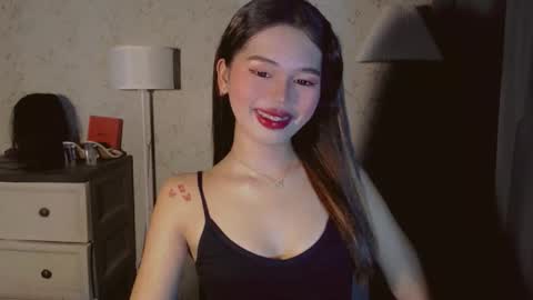 Snapshot of yourfavoratesunshine chatting on November 2025 09:53:01 AM Sunshine online show from November 2025 09:53:01 AM