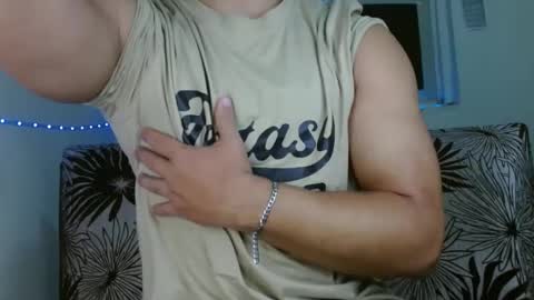 Snapshot of yourfavorite_bigclit chatting on September 2025 08:09:02 AM yourfavorite_bigclit online show from September 2025 08:09:02 AM