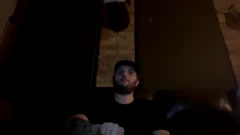 Snapshot of yourfavoritebartender chatting on September 2025 09:44:02 AM Hey Im Justin online show from September 2025 09:44:02 AM