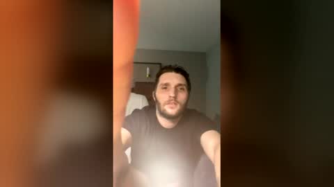 Snapshot of yourfavoritebartender chatting on February 2026 11:49:02 AM Hey Im Justin online show from February 2026 11:49:02 AM