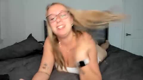 Amanda Ivy online show from October 2025 03:02:02 AM