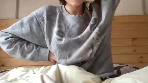 Snapshot of yourgirlaurora chatting on April 2026 02:47:02 PM yourgirlaurora online show from April 2026 02:47:02 PM