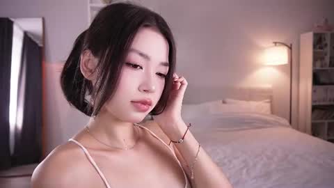 yourlittlesunrise_ online show from August 2026 06:04:01 AM