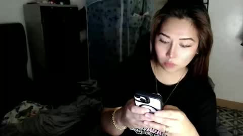 tifanny online show from December 2025 05:13:01 AM