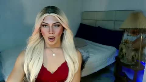 Chloe online show from December 2025 04:46:02 PM