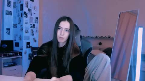 Snapshot of yourrdanceteacher chatting on October 2025 07:34:01 PM Eva online show from October 2025 07:34:01 PM