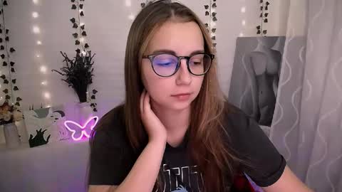 Happy online show from September 2025 05:42:01 AM