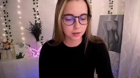 Happy online show from September 2025 05:44:01 AM