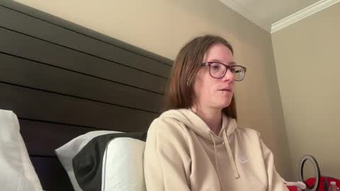 Snapshot of yourstrulylivy chatting on December 2024 03:47:02 PM yourstrulylivy online show from December 2024 03:47:02 PM