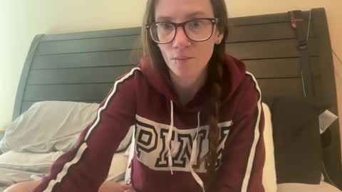 Snapshot of yourstrulylivy chatting on January 2025 03:11:02 PM yourstrulylivy online show from January 2025 03:11:02 PM