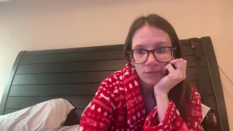 Snapshot of yourstrulylivy chatting on February 2025 02:59:02 PM yourstrulylivy online show from February 2025 02:59:02 PM