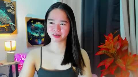 yourtinybunny online show from December 2025 04:43:02 AM