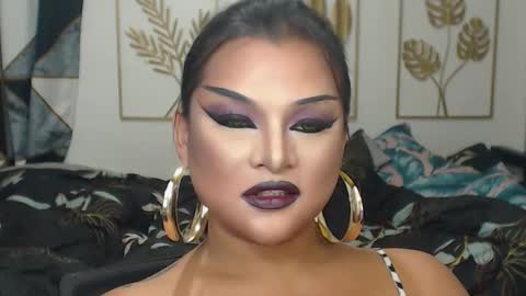 Snapshot of yourtrannyqueenxxx chatting on September 2025 01:40:02 AM Anastacia Grey online show from September 2025 01:40:02 AM