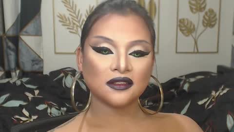 Snapshot of yourtrannyqueenxxx chatting on September 2025 12:56:02 AM Anastacia Grey online show from September 2025 12:56:02 AM