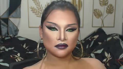 Snapshot of yourtrannyqueenxxx chatting on September 2025 10:46:01 PM Anastacia Grey online show from September 2025 10:46:01 PM