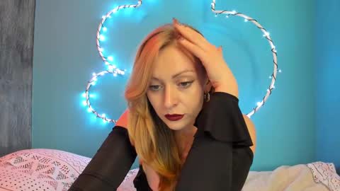 Snapshot of yourvenus00 chatting on February 2025 09:02:01 PM YourVenus00 -Follow my OF online show from February 2025 09:02:01 PM
