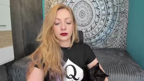 Snapshot of yourvenus00 chatting on May 2026 10:21:01 AM YourVenus00 -Follow my OF online show from May 2026 10:21:01 AM