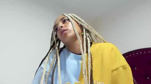 Snapshot of youwishtobeme chatting on December 2024 01:48:02 AM elizabeth ju online show from December 2024 01:48:02 AM