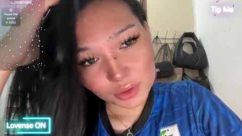 yrdrmgrl_jennie26 online show from March 2026 07:58:01 AM