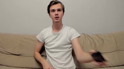 Yue Lang and Samm online show from November 2025 06:06:01 PM