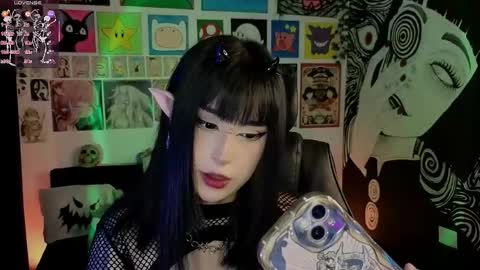 Snapshot of yuhwa chatting on October 2025 01:33:02 AM rawr Anne Independent model online show from October 2025 01:33:02 AM