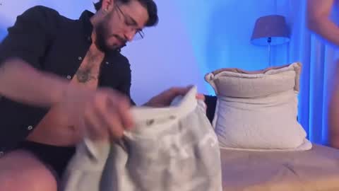 yulian 2811 online show from September 2025 12:03:02 AM