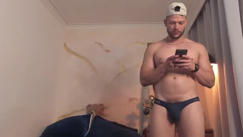 yulian 2811 online show from March 2026 01:34:02 AM